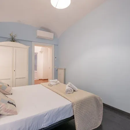 Merulana House Apartment